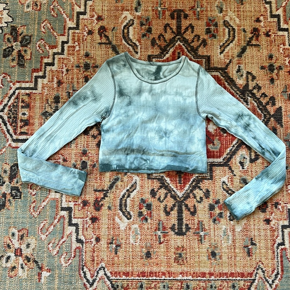 lululemon athletica Blue Tie-Dye Crop Top
